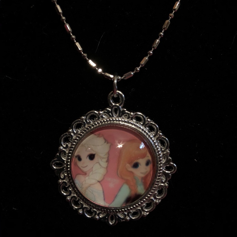 💥✨ 5 for $15 Frozen Elsa and Anna necklace